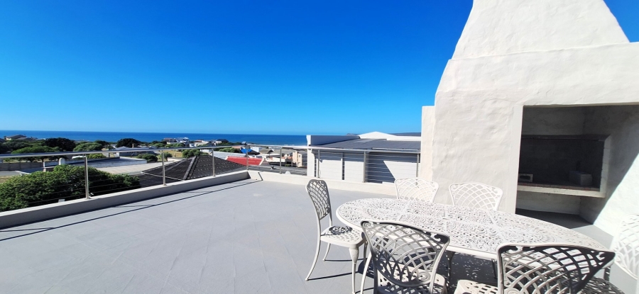 4 Bedroom Property for Sale in Witsand Western Cape